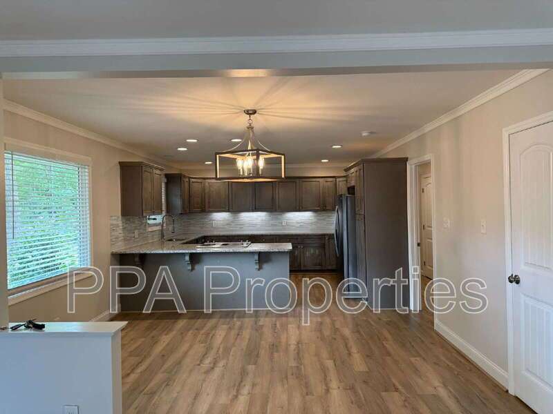 Charming 3-Bed, 2-Bath Duplex in Durham's Heartland! property image